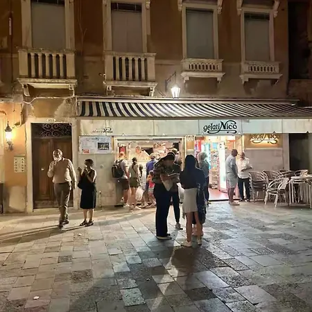 Appartamento Con Vista Zattere Venice Exterior photo